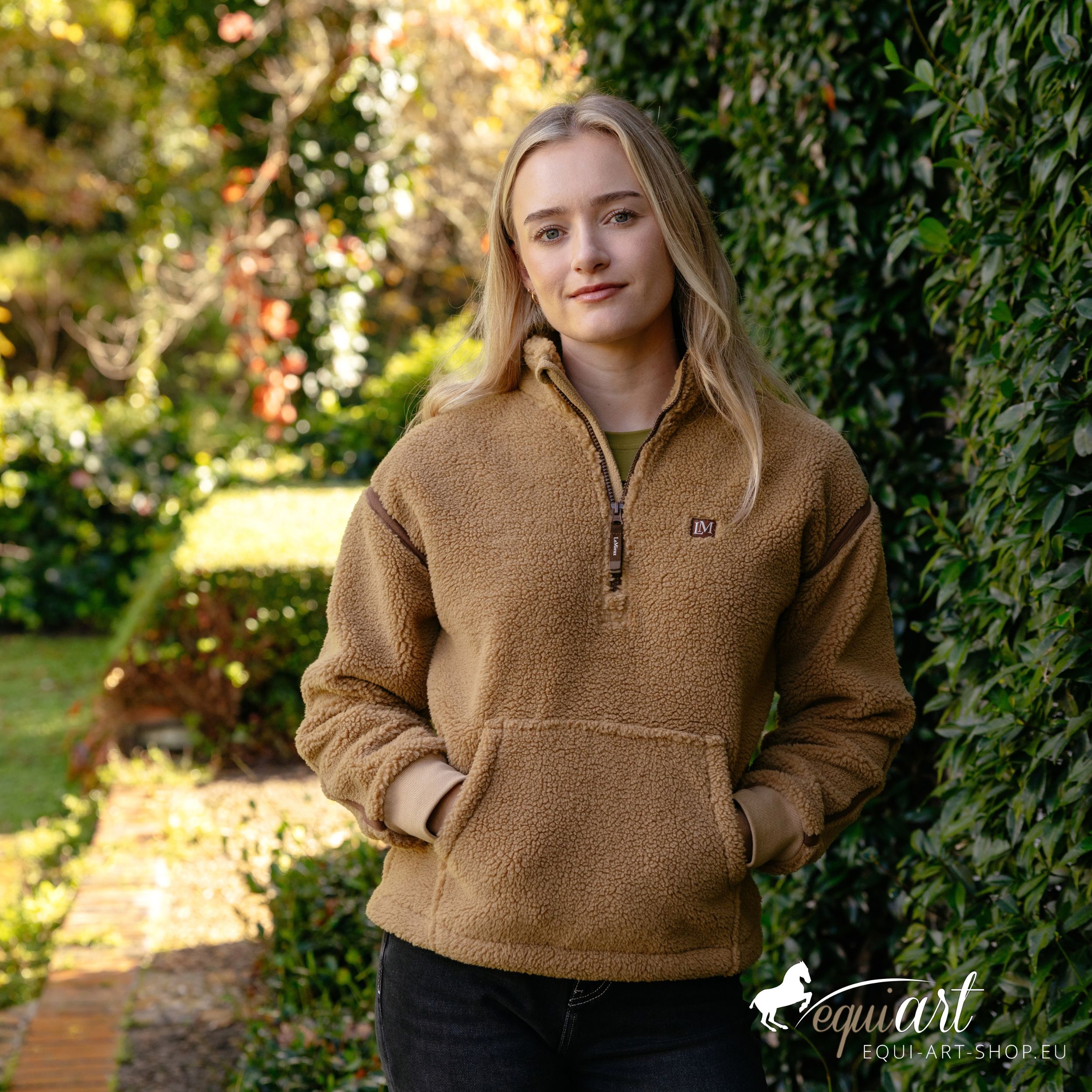 LM Avery Teddy Fleece Pullover