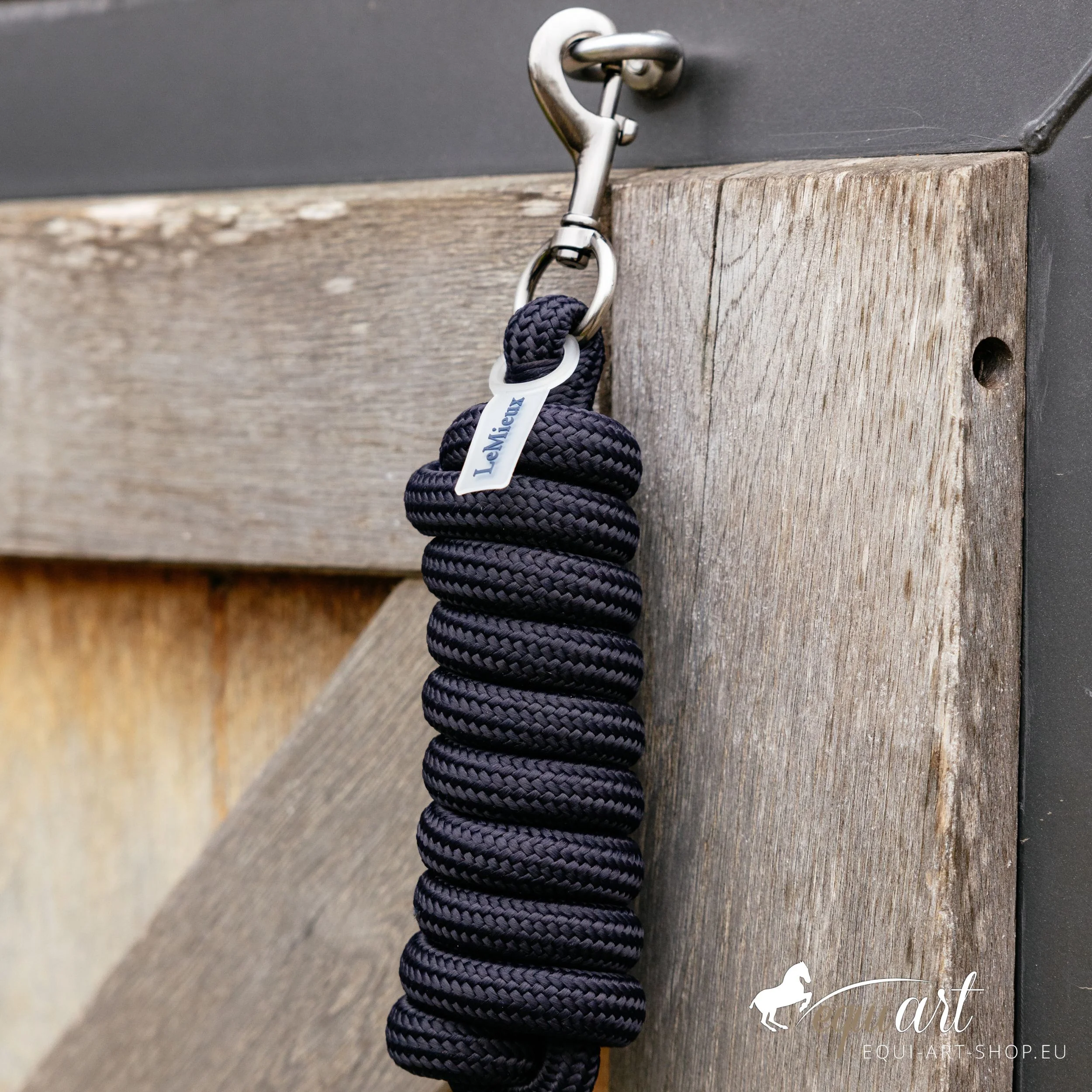 LeMieux-Finesse-Produktbild-Navy.jpg